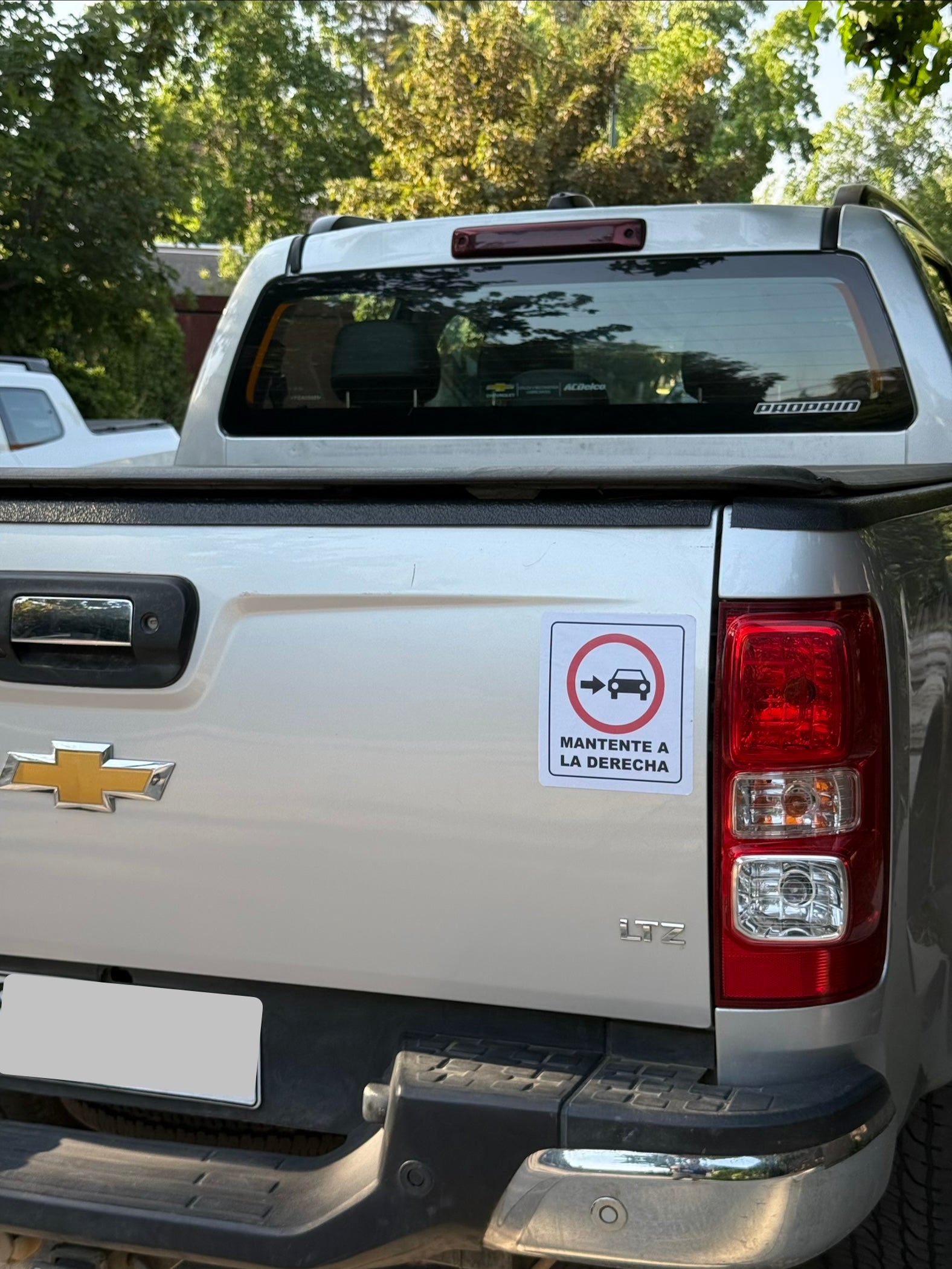 Sticker en auto